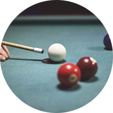 Aufenthaltsraum mit <br>Billiardtisch